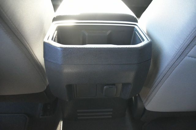 2026 Toyota Tacoma SR5 - Photo 12