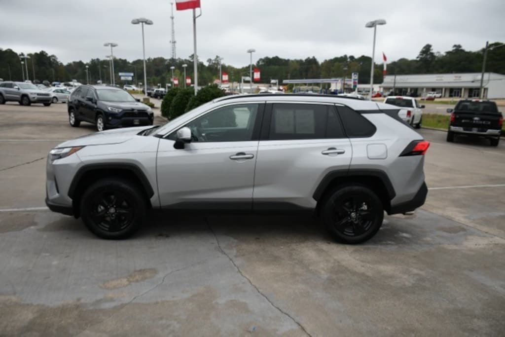 Used 2024 Toyota RAV4 XLE SUV