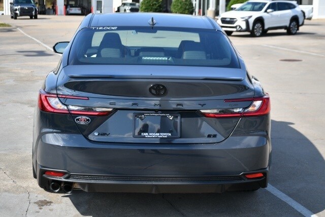 2026 Toyota Camry SE photo 4