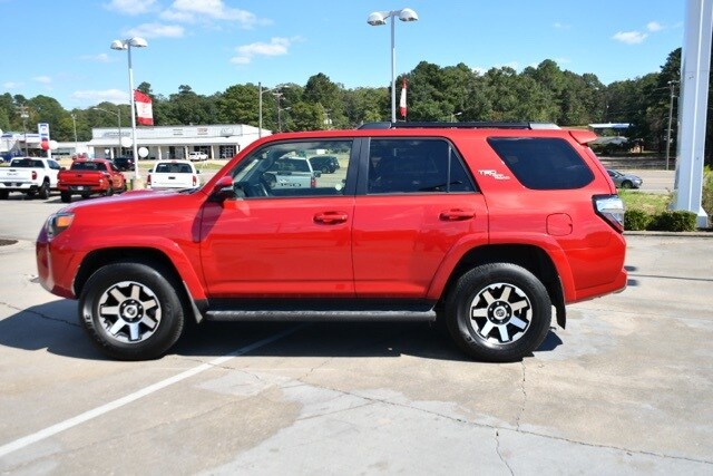 2024 Toyota 4Runner TRD Off-Road Premium photo 2