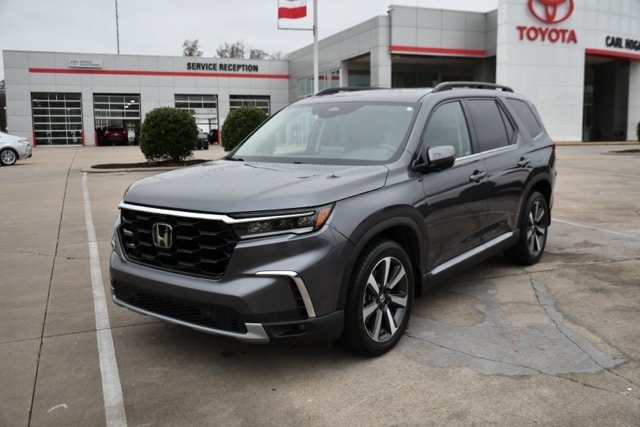 2023 Honda Pilot Elite's photo