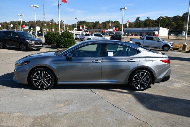 2026 Toyota Camry XLE photo 2