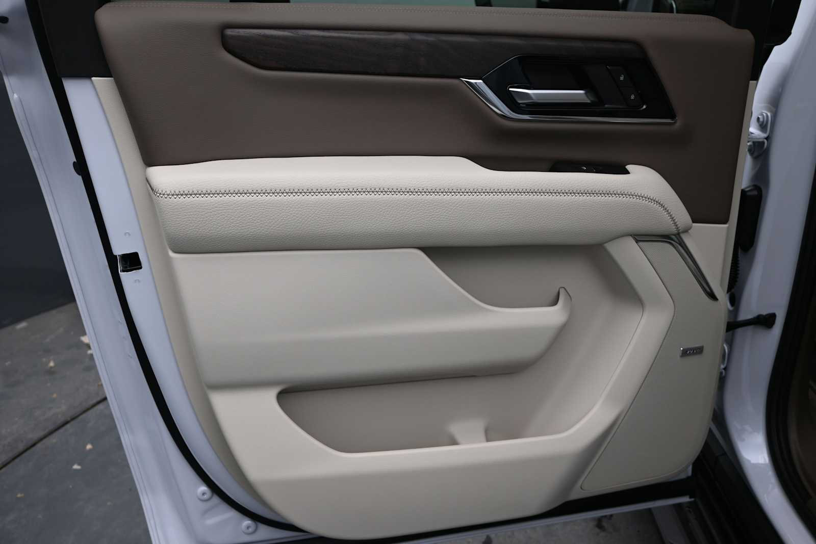 2026 GMC Yukon XL Denali - Photo 22
