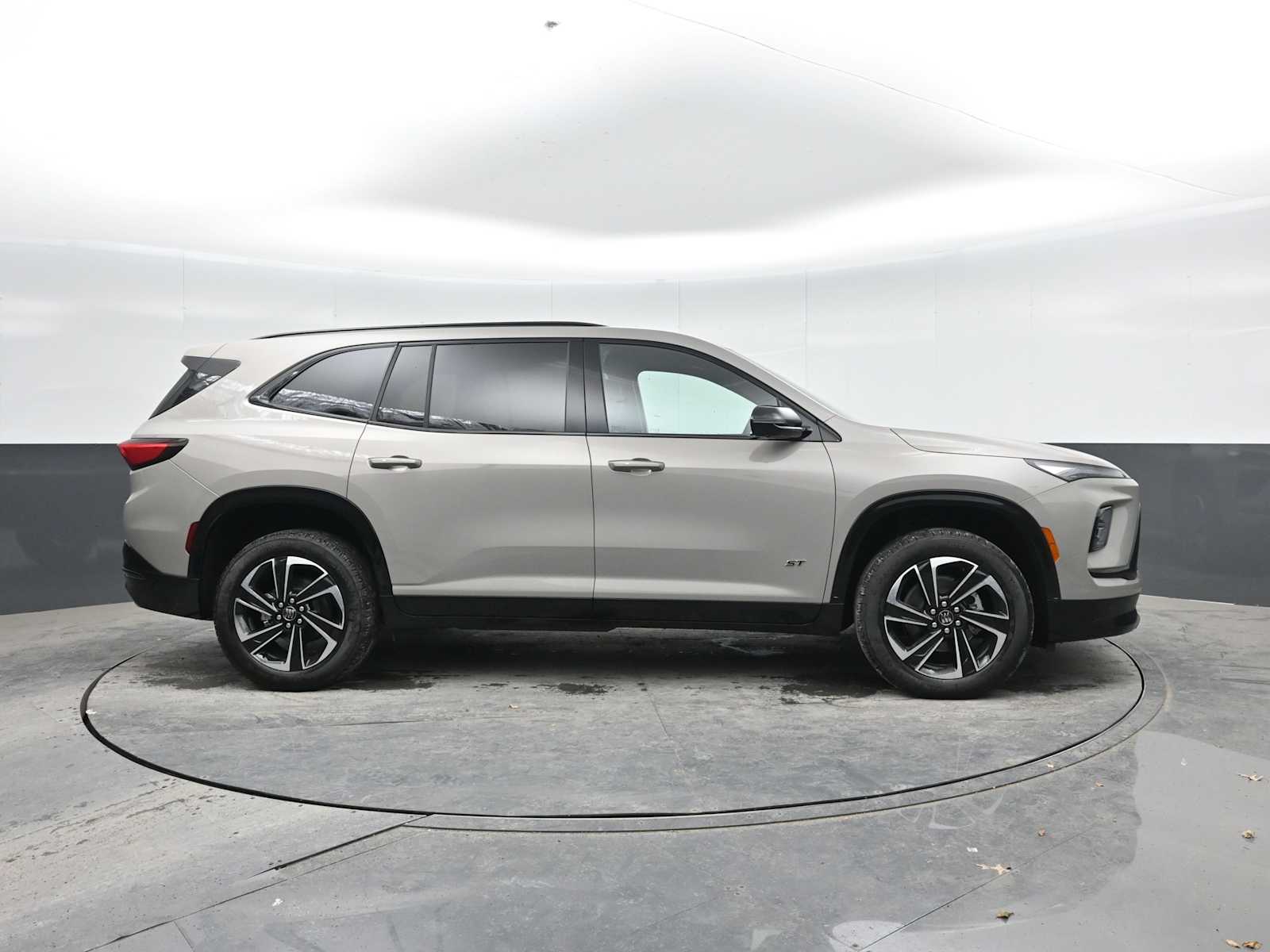 2026 Buick Enclave Sport Touring - Photo 8