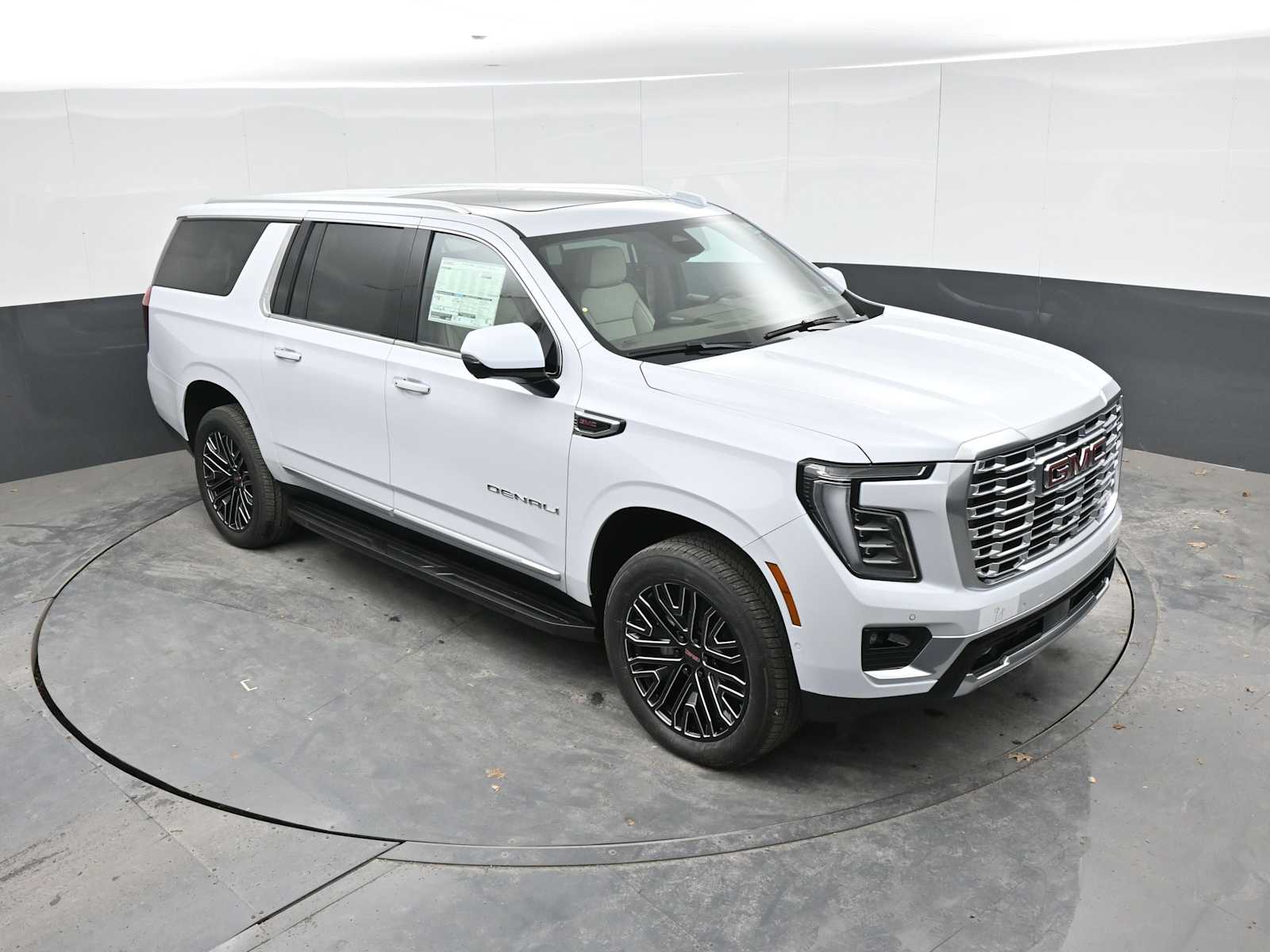 2026 GMC Yukon XL Denali - Photo 33