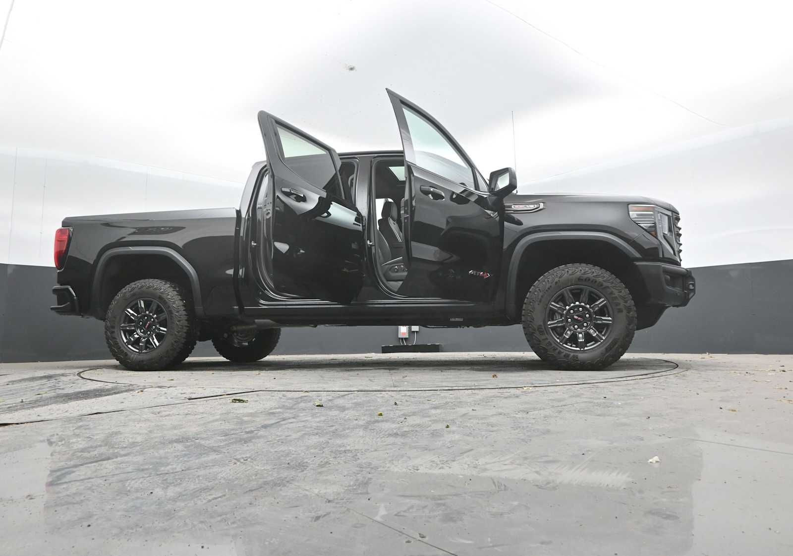 2026 GMC Sierra 1500 AT4X - Photo 52