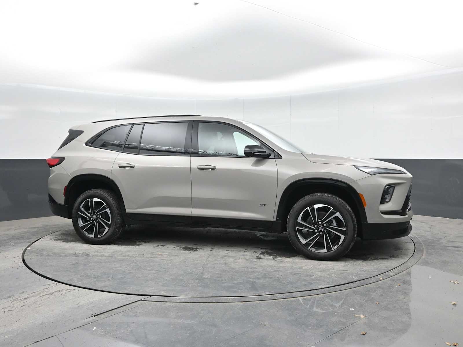 2026 Buick Enclave Sport Touring - Photo 7