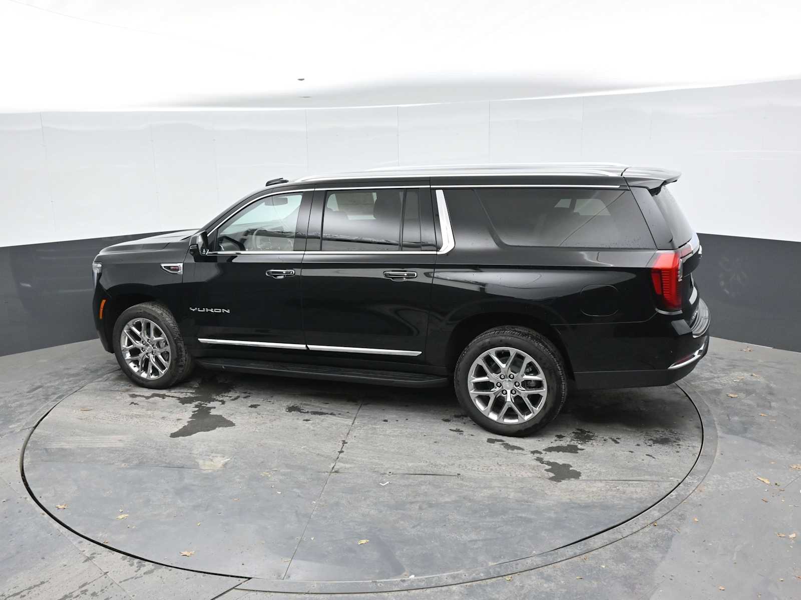 2026 GMC Yukon XL Elevation - Photo 28