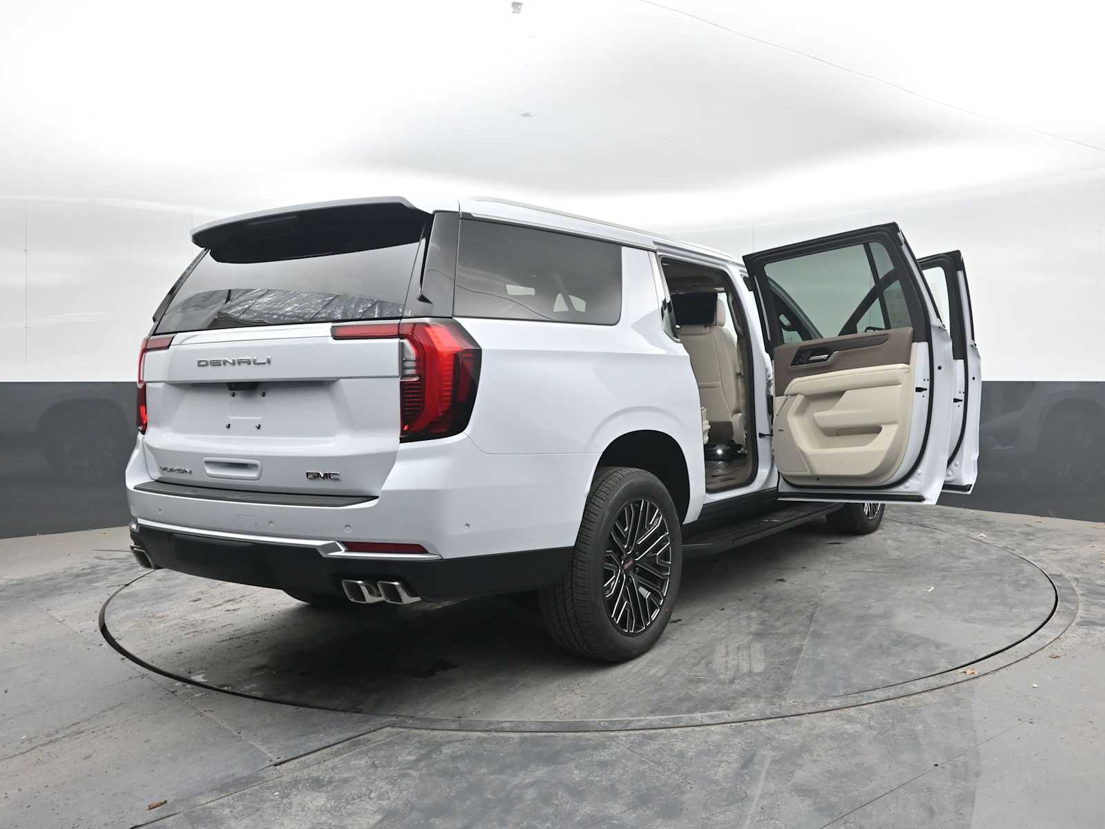 2026 GMC Yukon XL Denali - Photo 52