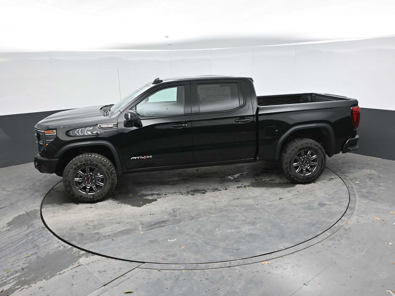 2026 GMC Sierra 1500 AT4X - Photo 33