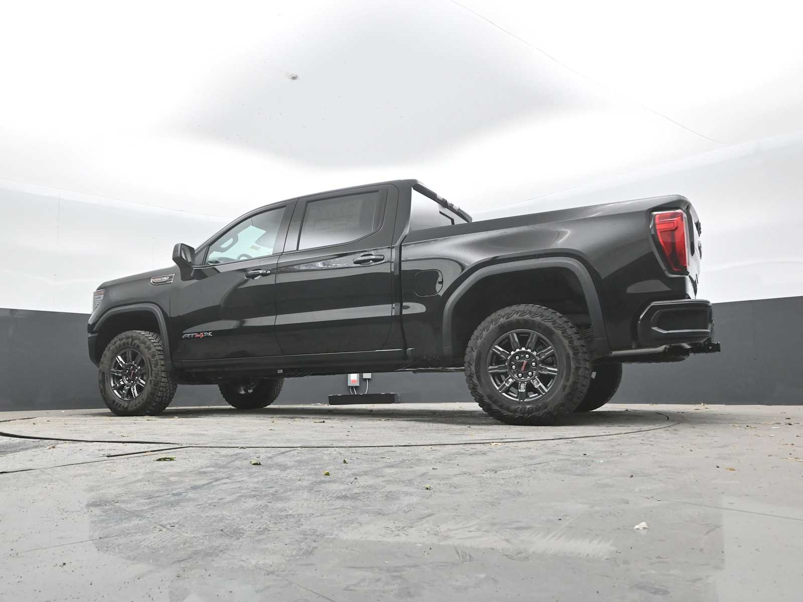2026 GMC Sierra 1500 AT4X - Photo 37