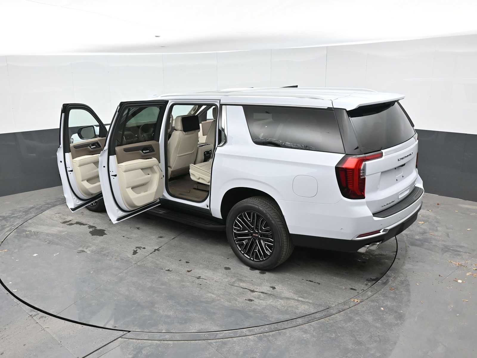 2026 GMC Yukon XL Denali - Photo 50