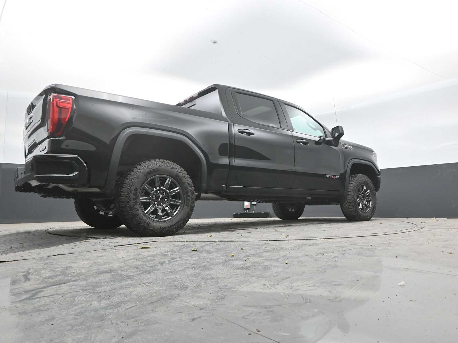2026 GMC Sierra 1500 AT4X - Photo 47