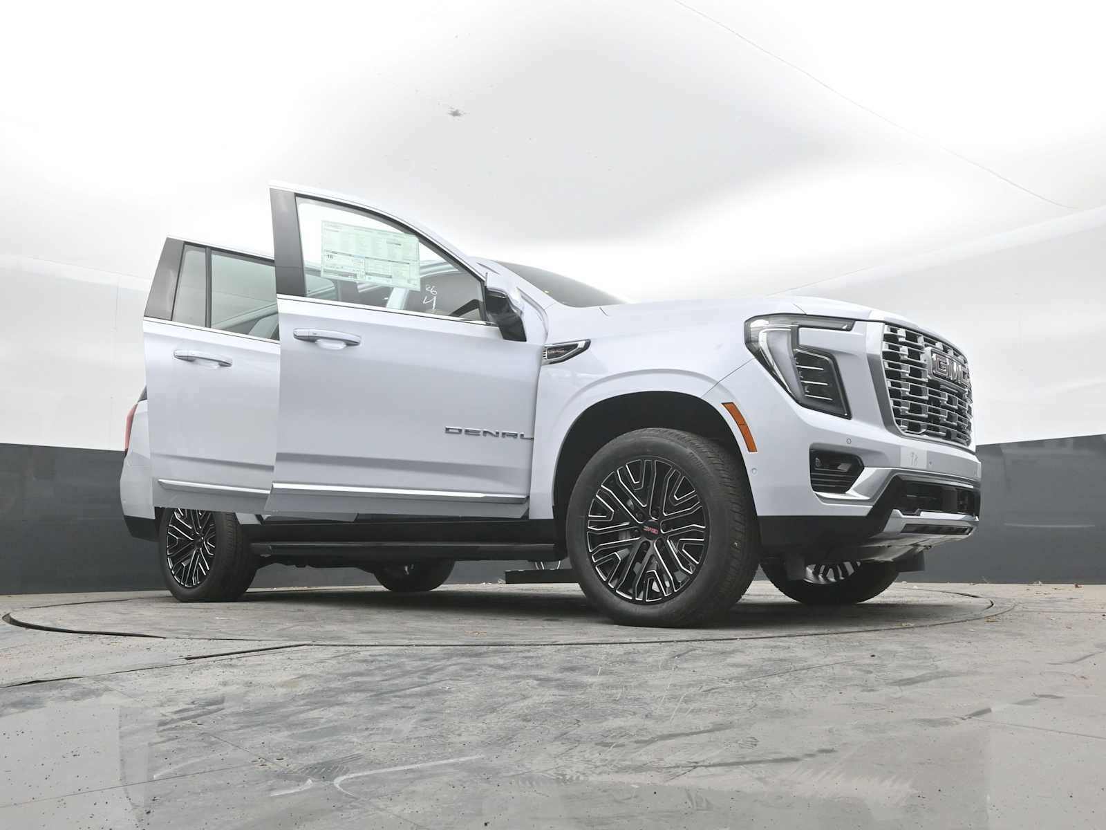 2026 GMC Yukon XL Denali - Photo 55