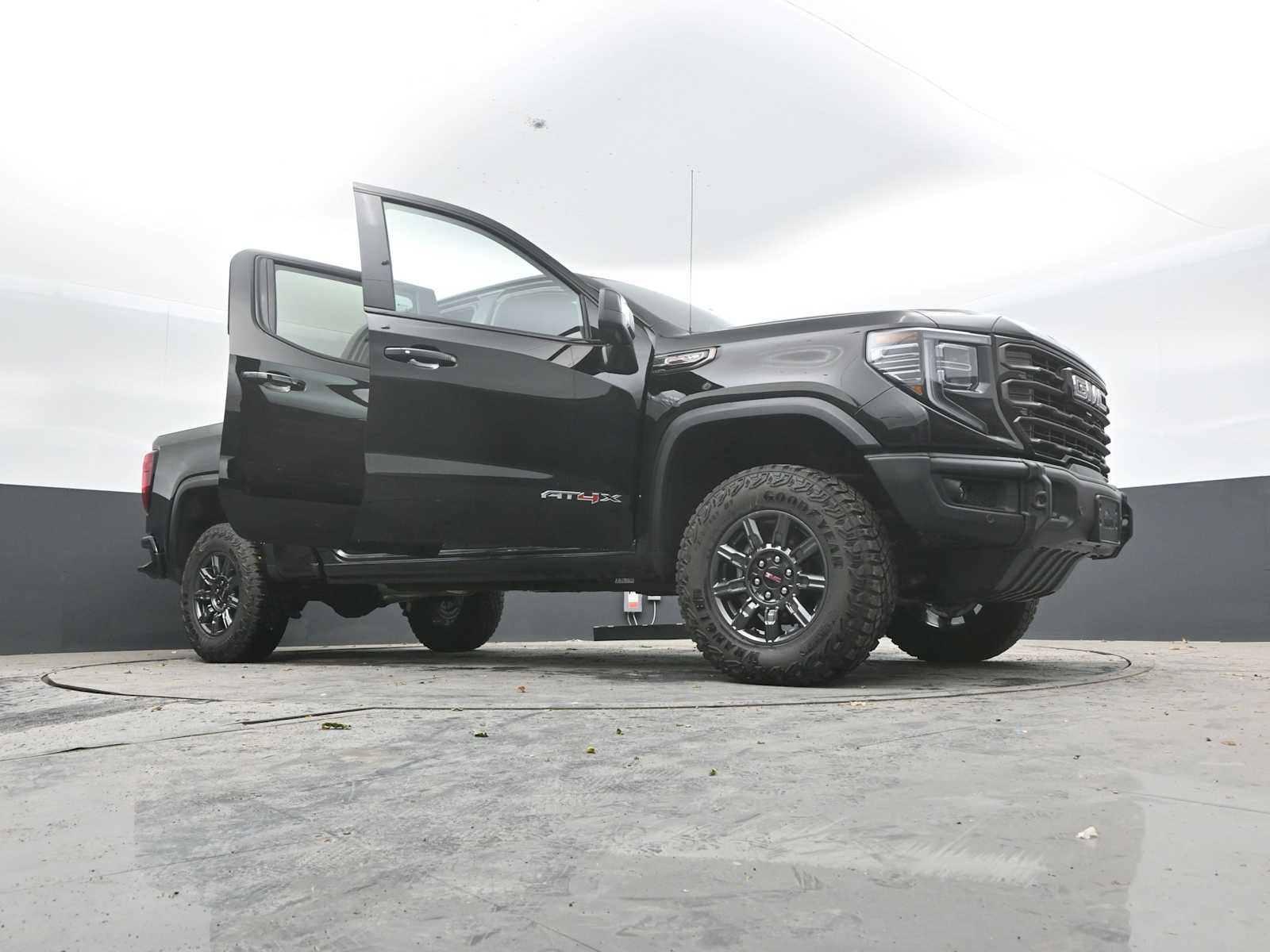 2026 GMC Sierra 1500 AT4X - Photo 53