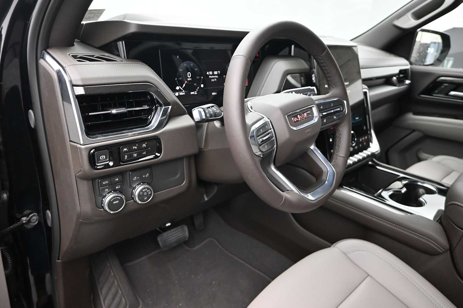 2026 GMC Yukon XL Elevation - Photo 14