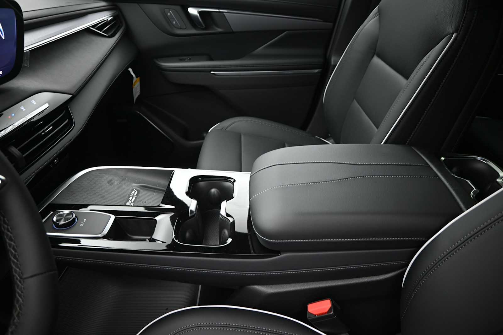 2027 Buick Enclave Sport Touring - Photo 16