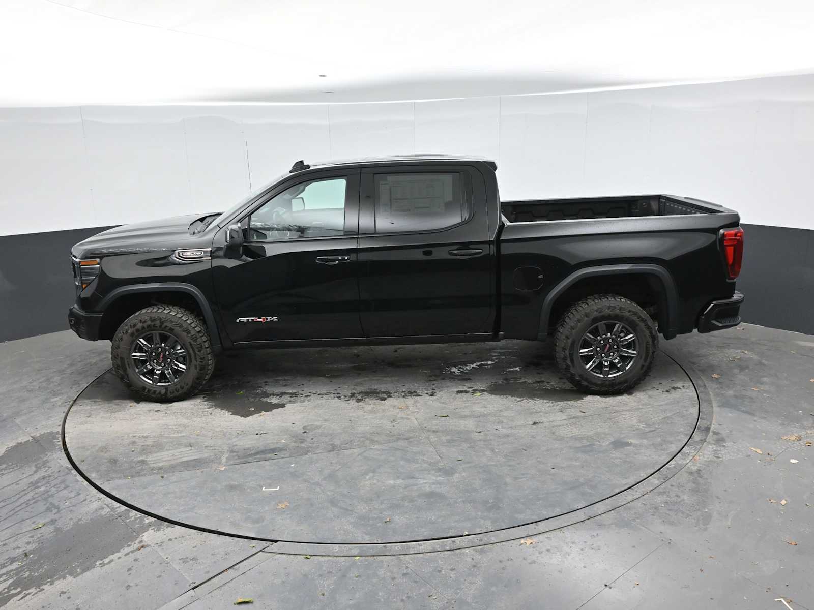 2026 GMC Sierra 1500 AT4X - Photo 32