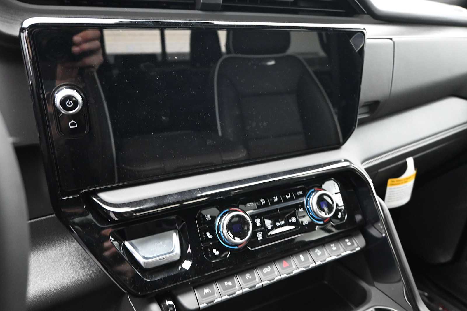 2026 GMC Sierra 1500 AT4X - Photo 14