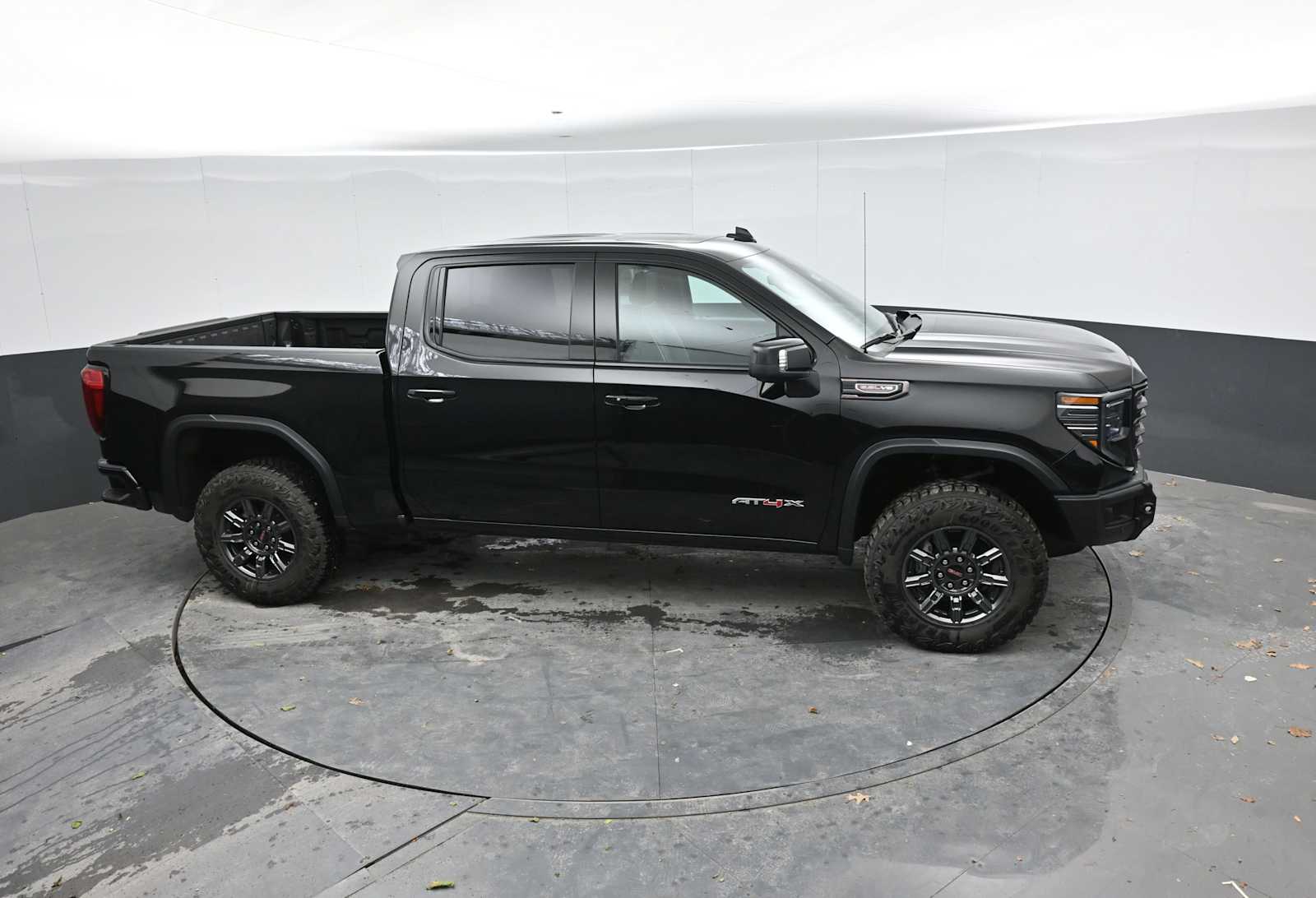 2026 GMC Sierra 1500 AT4X - Photo 27