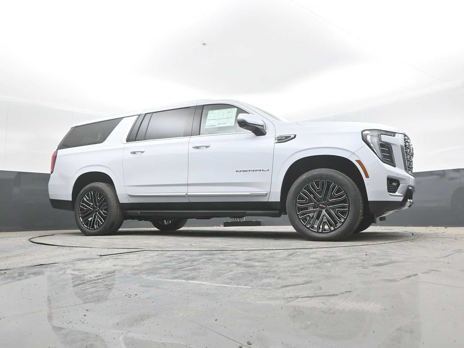 2026 GMC Yukon XL Denali - Photo 44