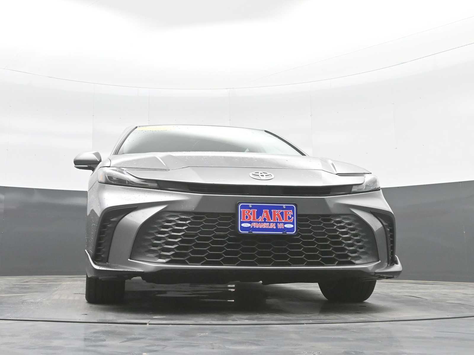 2025 Toyota Camry LE - Photo 24
