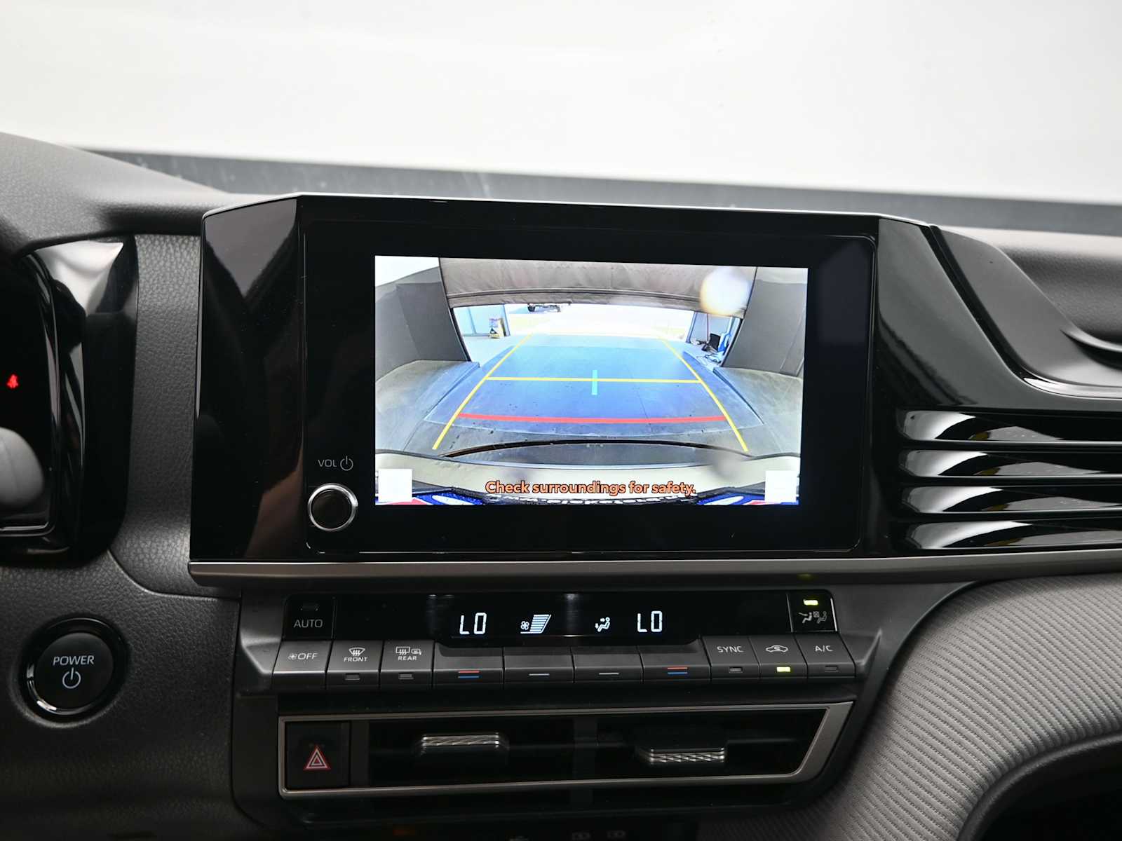 2025 Toyota Camry LE - Photo 6