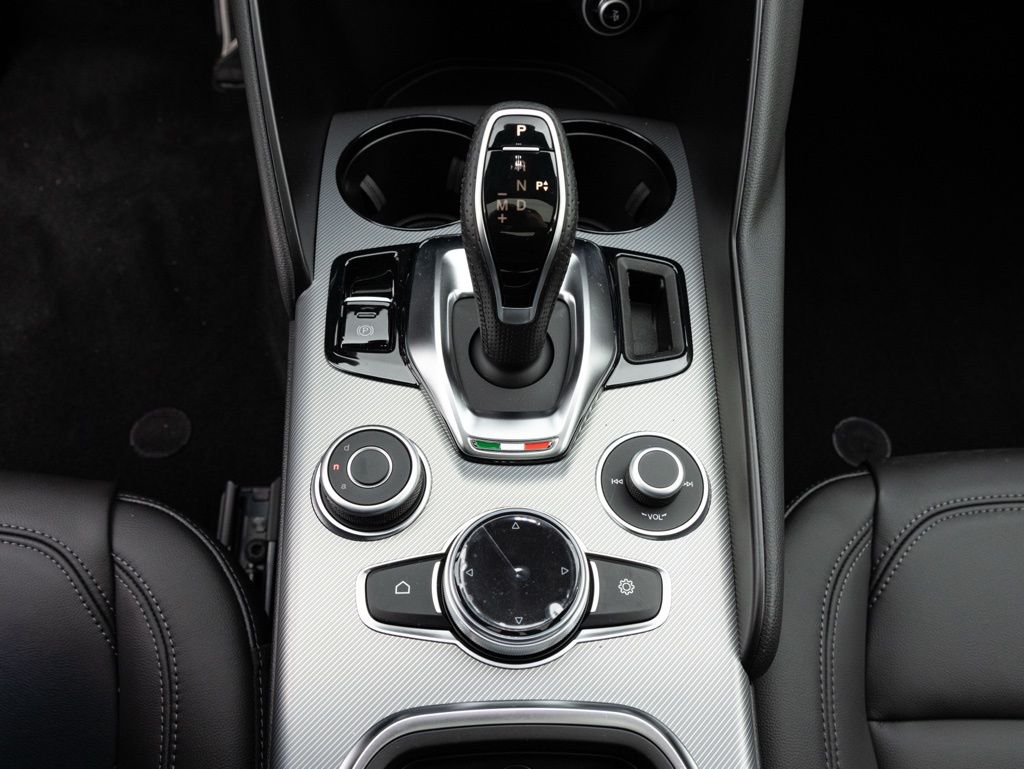 2026 Alfa Romeo Giulia Base - Photo 34