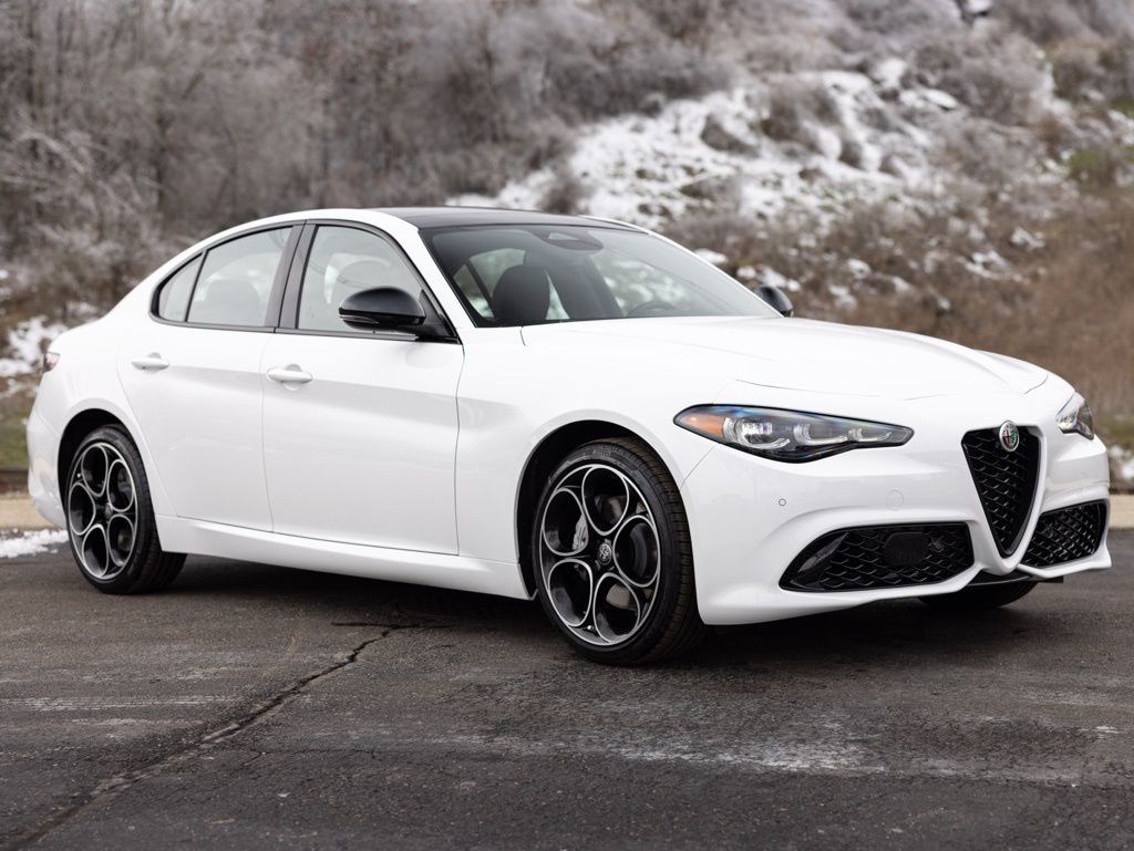 2026 Alfa Romeo Giulia Base - Photo 11