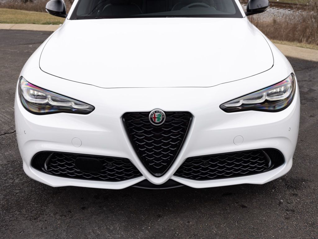 2026 Alfa Romeo Giulia Base - Photo 14