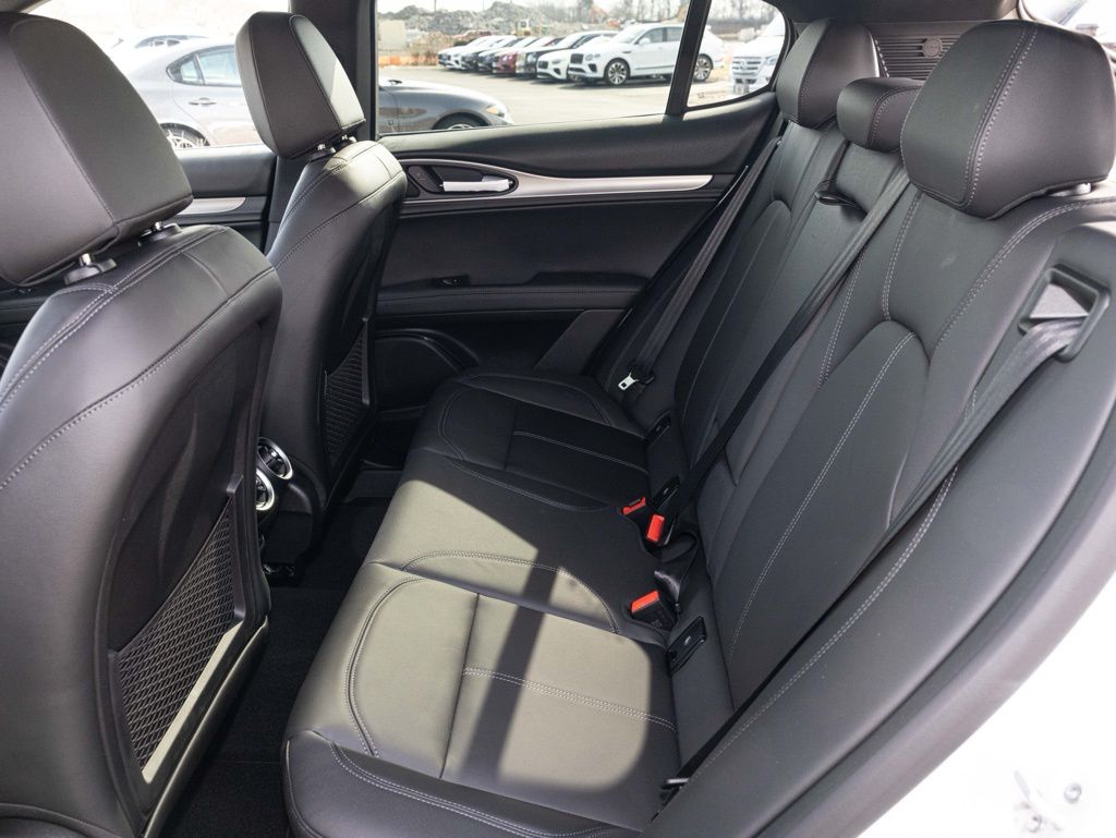 2026 Alfa Romeo Stelvio Base - Photo 44