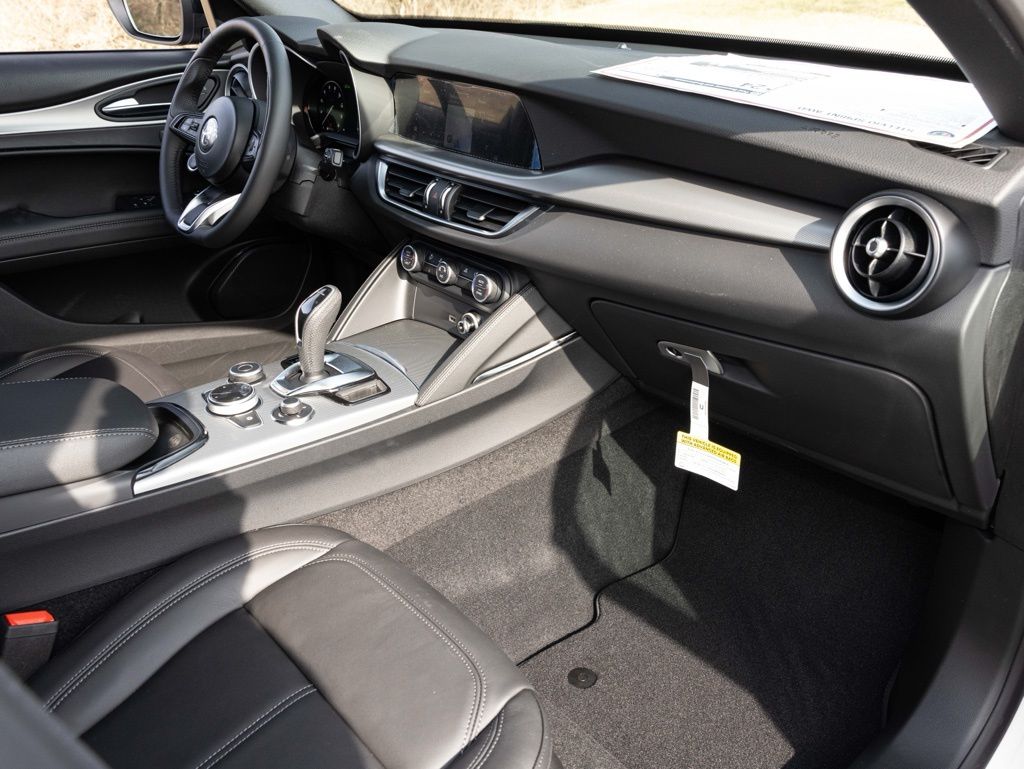 2026 Alfa Romeo Stelvio Base - Photo 62