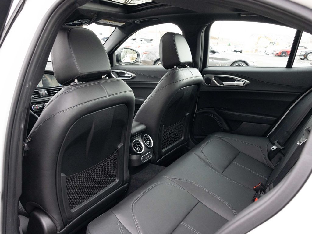 2026 Alfa Romeo Giulia Base - Photo 44