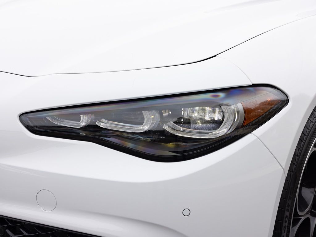 2026 Alfa Romeo Giulia Base - Photo 15
