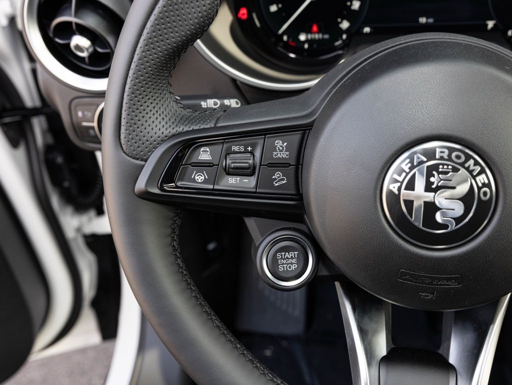 2026 Alfa Romeo Stelvio Base - Photo 32