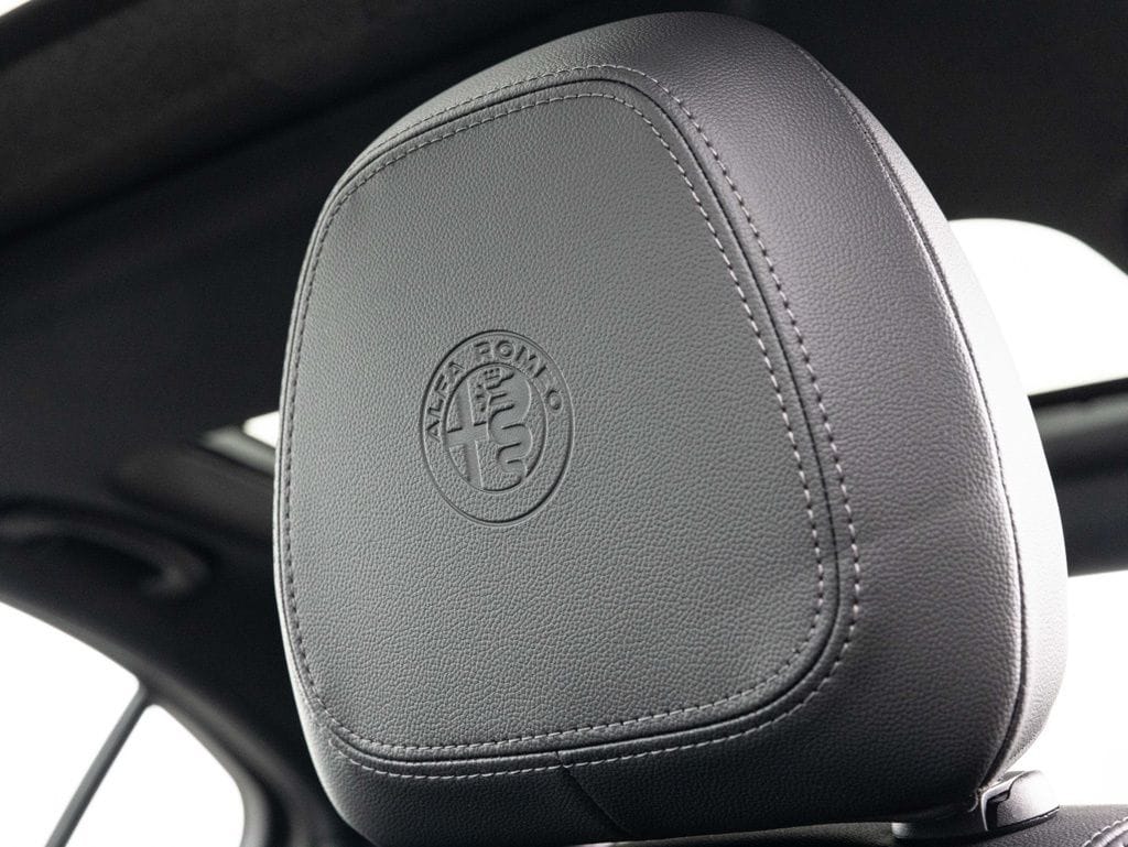 2026 Alfa Romeo Giulia Base - Photo 24
