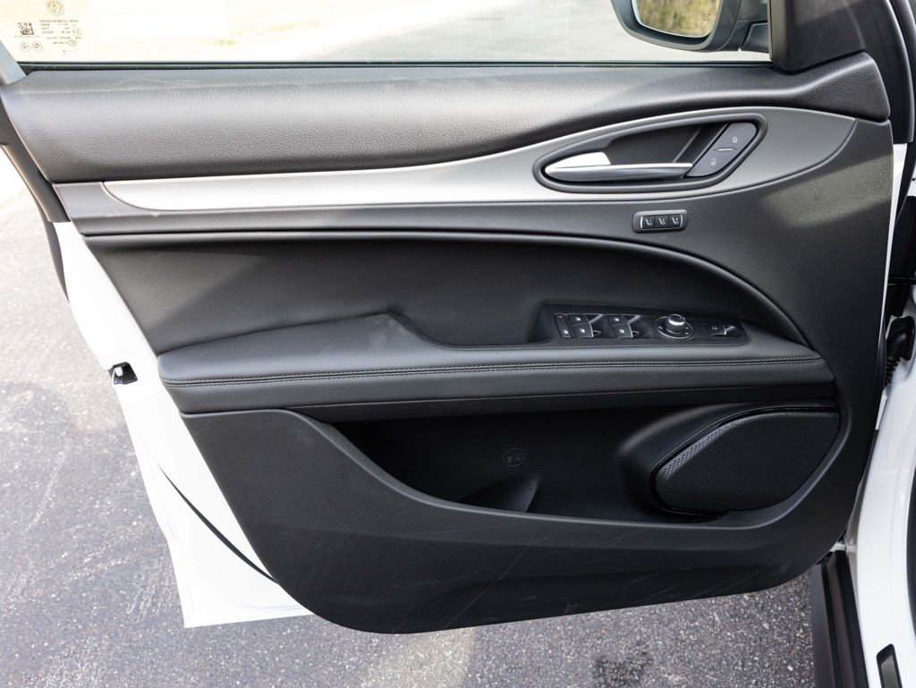 2026 Alfa Romeo Stelvio Base - Photo 19