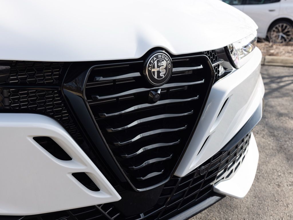 2026 Alfa Romeo Tonale Sprint - Photo 17