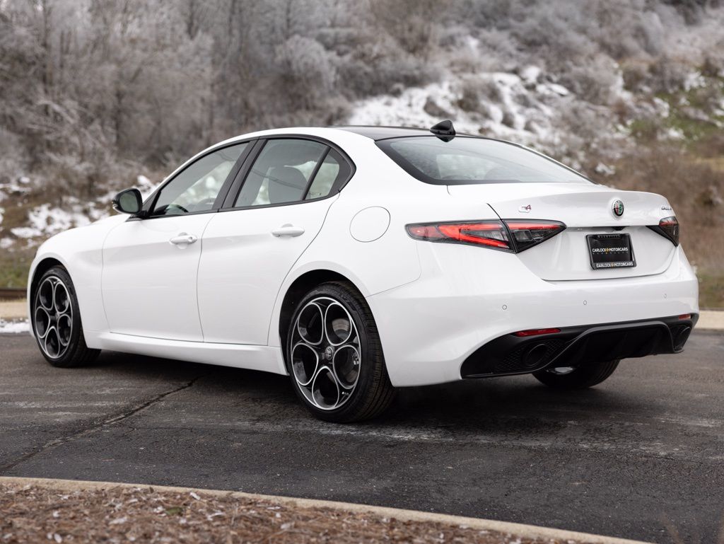 2026 Alfa Romeo Giulia Base - Photo 6