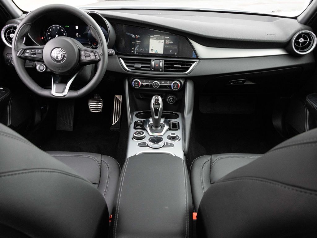 2026 Alfa Romeo Giulia Base - Photo 41