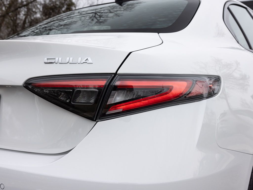 2026 Alfa Romeo Giulia Base - Photo 51