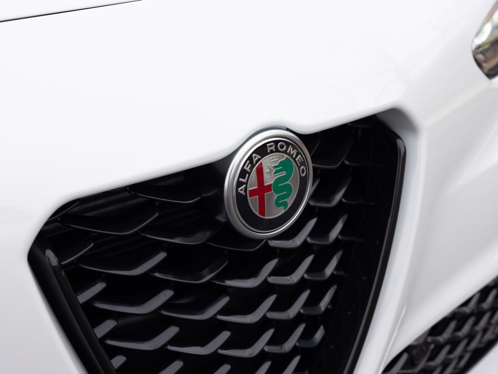 2026 Alfa Romeo Giulia Base - Photo 17