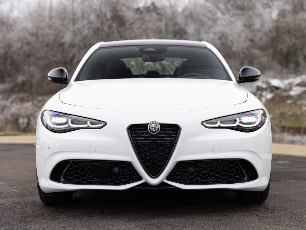 2026 Alfa Romeo Giulia Base - Photo 12
