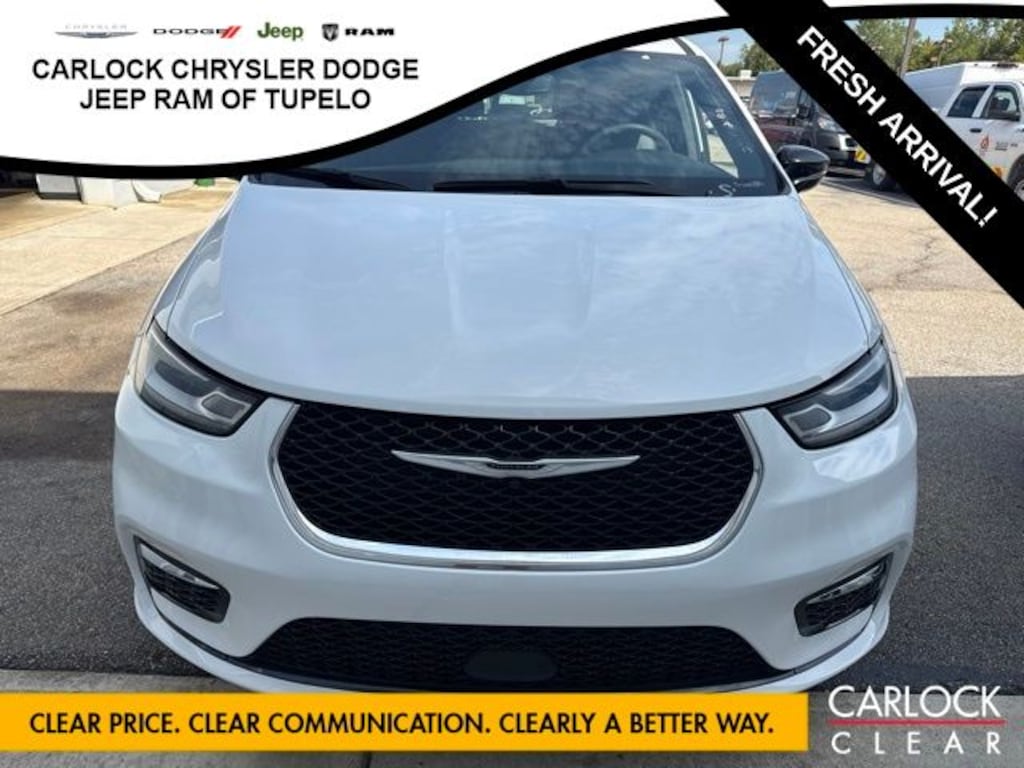 Used 2025 Chrysler Pacifica Select Van Passenger Van