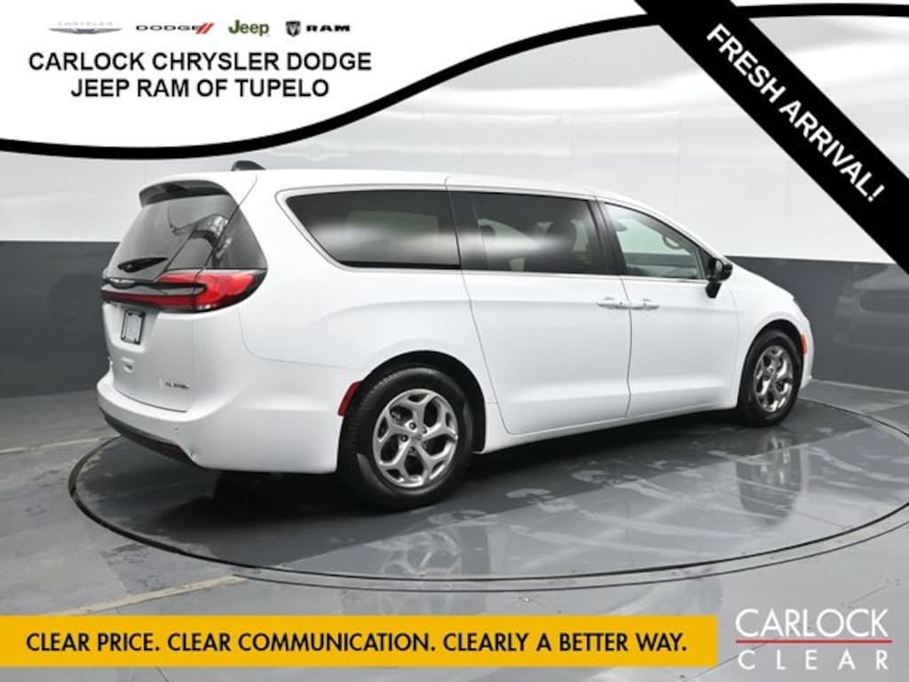 Used 2024 Chrysler Pacifica Limited Van Passenger Van