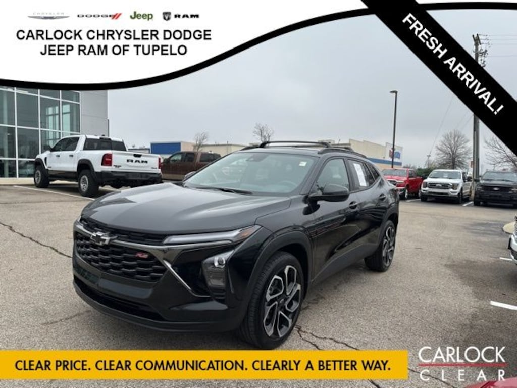 Used 2025 Chevrolet Trax 2RS SUV