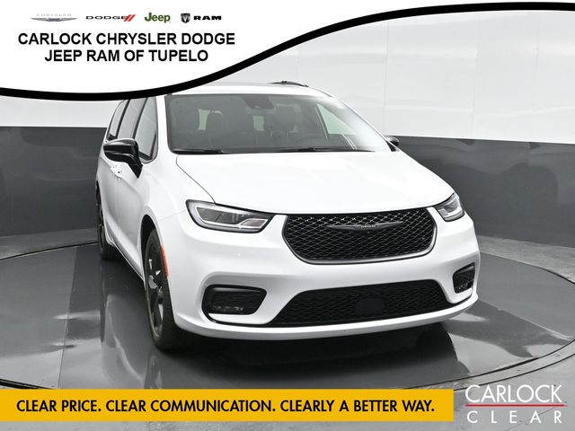 2026 Chrysler Pacifica Limited - Photo 7
