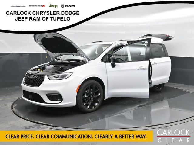 2026 Chrysler Pacifica Limited - Photo 73