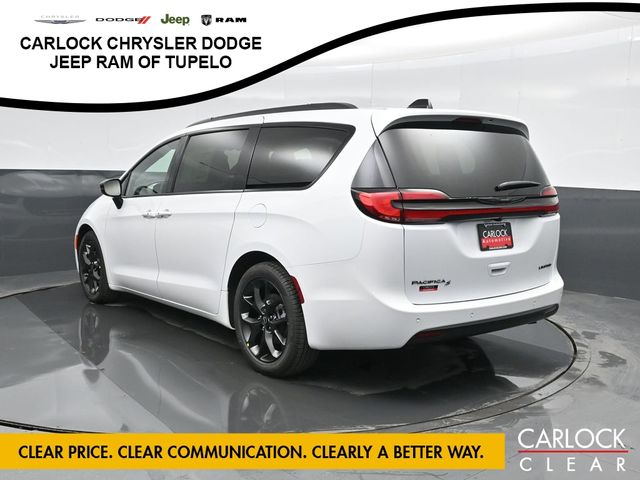 2026 Chrysler Pacifica Limited - Photo 10