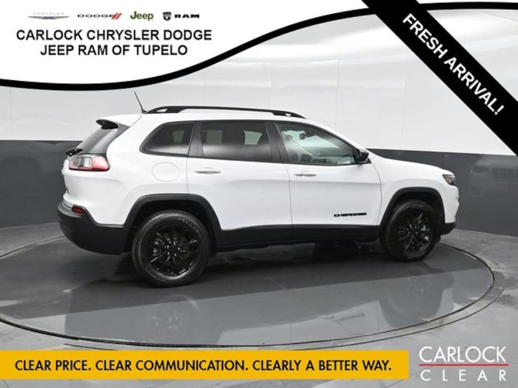 Used 2023 Jeep Cherokee Altitude Lux SUV
